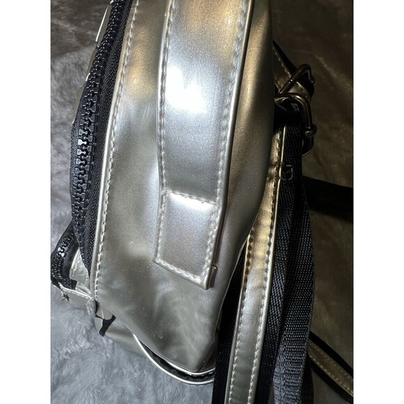 Sondra Roberts Squared Silver Metallic Geometric Pattern Mini Backpack Bag - Picture 7 of 15